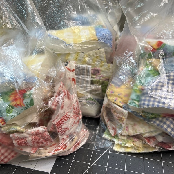 Quilted Fabrics Scrap & Snippet Grab Bag- / fabric crumbs/ ephemera/ grab bag/ fabric confetti/ doll making/ fabric crumbs/ slow stitch