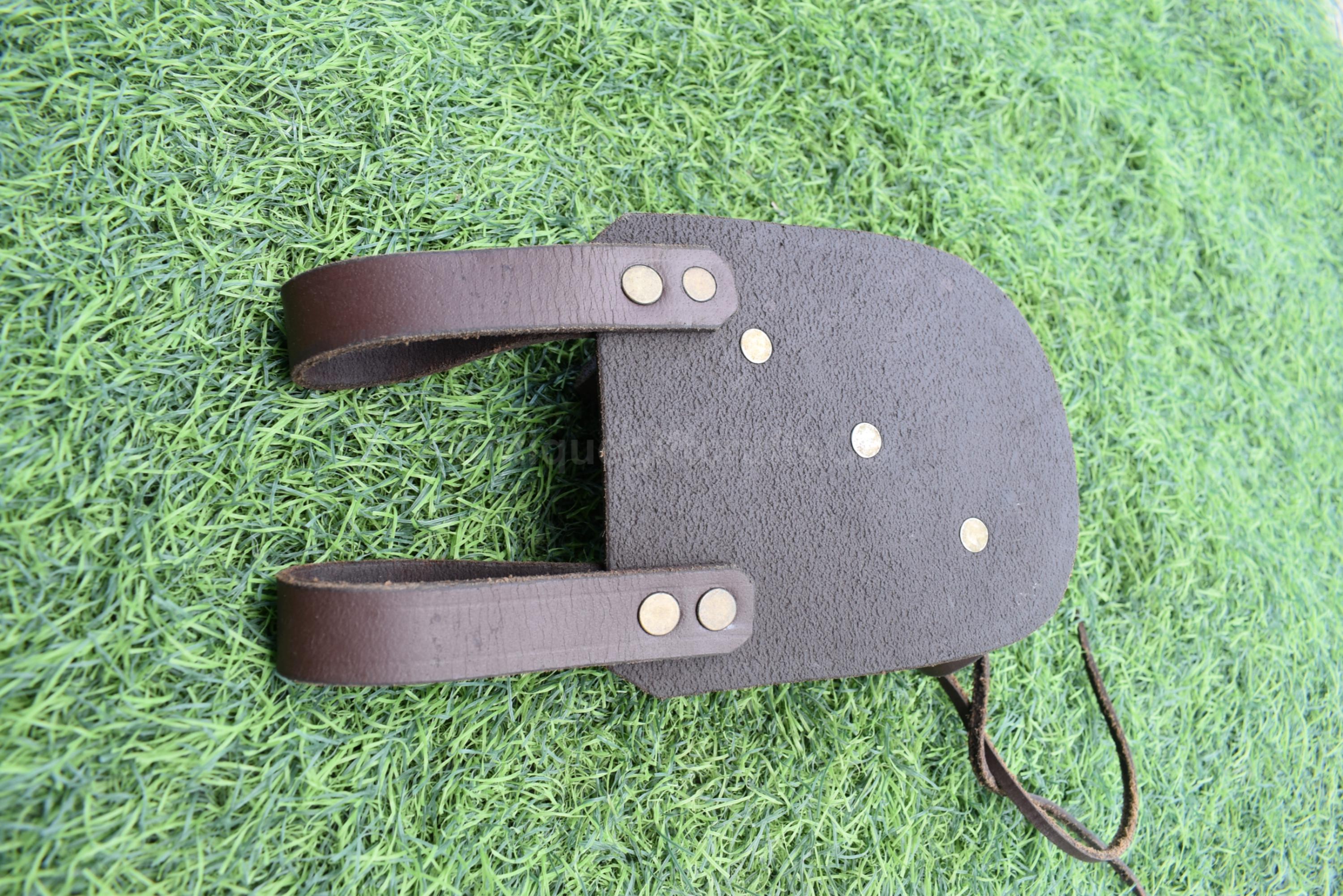 Hand Crafted Leather Sword Holster: Medieval Inspired Belt 