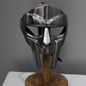 The Medieval Steel Gladiator Face Mask Hand-Forged sca-larp-helmetSteel Gladiator Face Mask Hand-Forged sca-larp-helmet