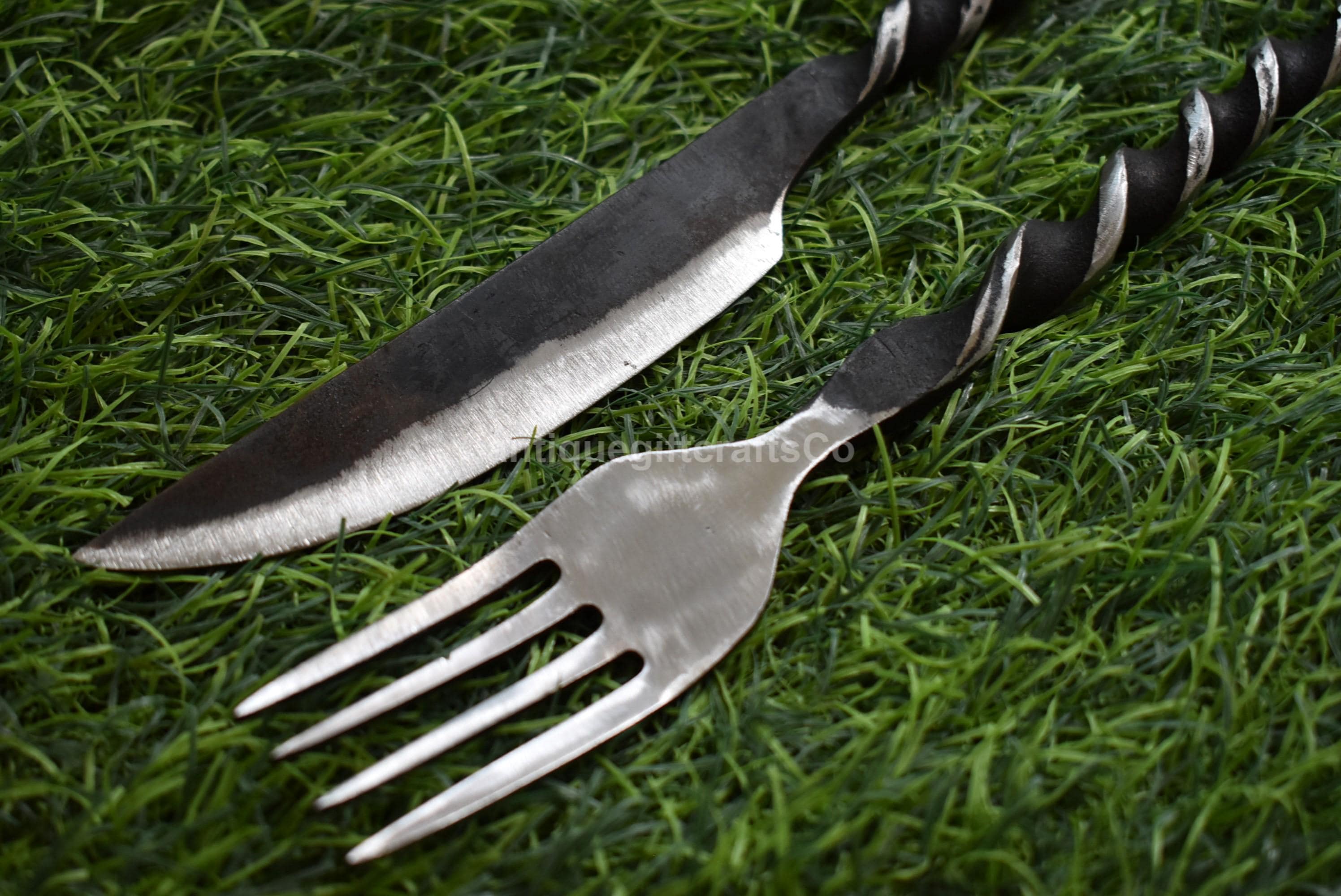 手鍛造中世カトラリーセット | バイキングスタイルのフォークと装飾
