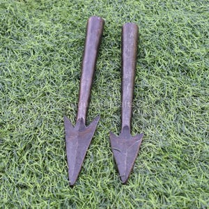 Hand Forged Iron Harpoon Arrowheads – Set of 2 | Primitive Spear Tips in Two Sizes | Viking Medieval Style | Rustic Decor/ Best For Outdoor