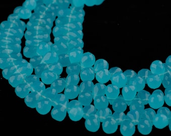 Perline briolette a pera in calcedonio color acquamarina, sfaccettate per la creazione di gioielli