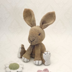 Crochet pattern lovely flower bunny, English (US) Terms & Swedish, Mönster på söt virkad sommar hare
