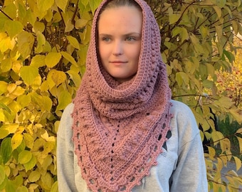 Padrão de cachecol com capuz estilo boho em crochê, termos em inglês americano e sueco.
