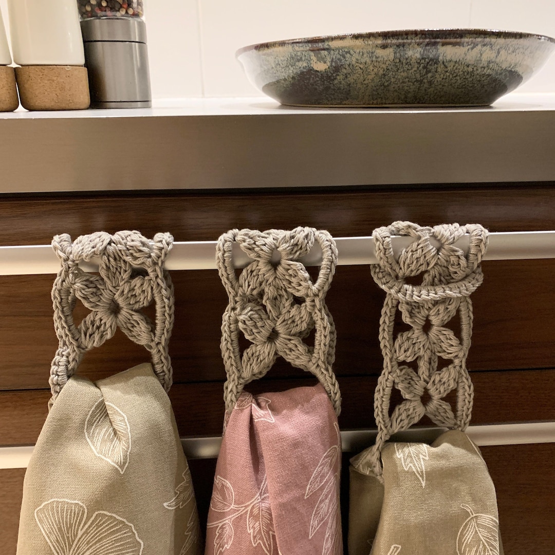 Crochet Pattern Towel Holder Magnolia, English US Terms, Swedish