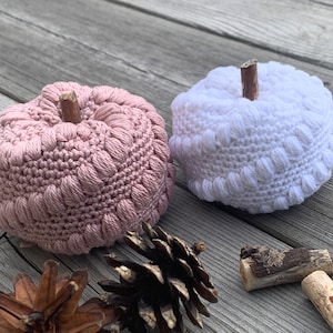 Crochet pattern romantic pumpkins, English US Terms & Swedish