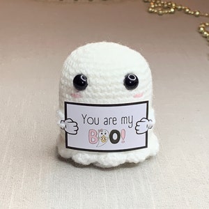 Crochet pattern cute ghost with printable message, English US Terms & Swedish