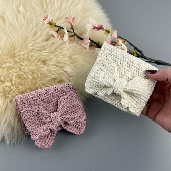 Patrón de tarjetero de crochet (en inglés, EE. UU. y sueco) (PDF)