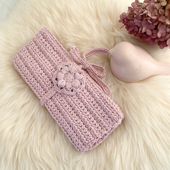 Crochet hook case pattern, English US Terms, Swedish, Virkmönster på virknålsfodral