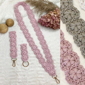 Patrón de crochet para llavero, cordón y pulsera Buttercup, términos en inglés (EE. UU.) y sueco