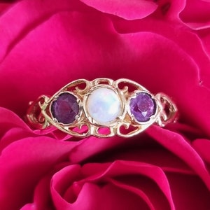 Beautiful 9ct Yellow Gold Opal and Amethyst Victorian Style Trilogy Ring With Heart Detail