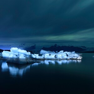 Glacier Lagoon Light Photography Canvas Print Home Bedroom Livingroom Wall Art