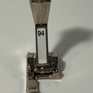 Bernina old "new" number style presser feet - #97, #21, #22, #75 regular adaptor, #77short adaptor. Fits all 1000 to 1630 machines and older