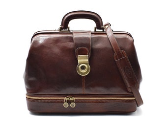 D&D - Minimal doctor bag with instrument compartment