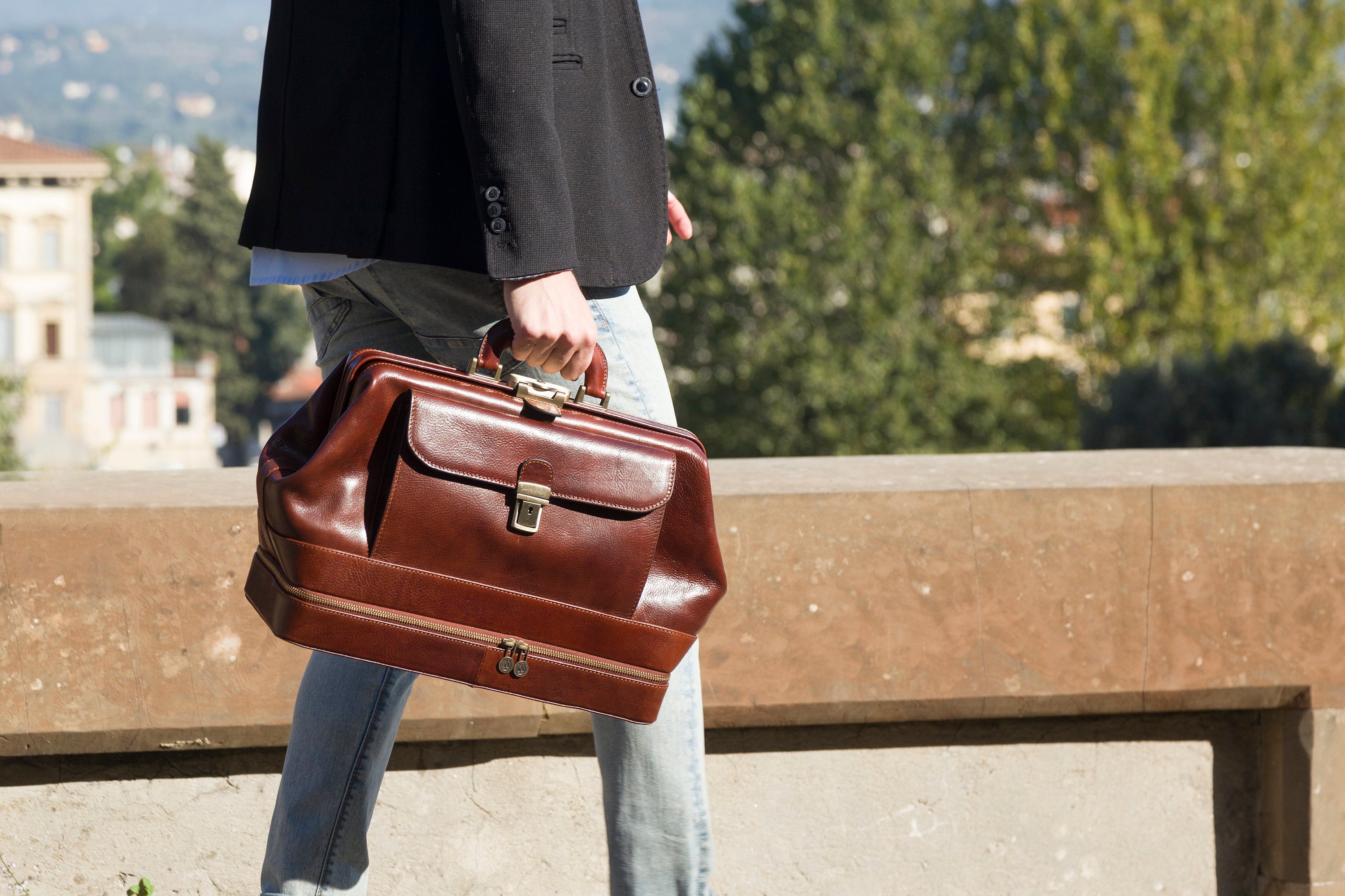 【DWD】MAT FAKE LEATHER シューズケース Amazon.com: The Nekid Cow | Motorcycle Storage Bag Premium