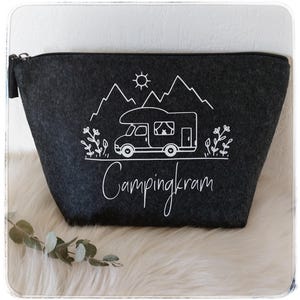 Campingkram Filztasche Geschenk personalisiert Camping Utensilien Kosmetiktasche