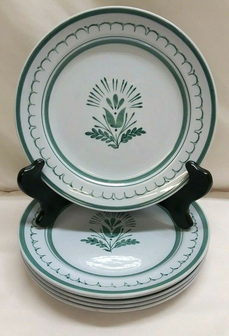 Arabia Finland Green Thistle Luncheon Plates Arabia Finland Green Thistle Luncheon Plates