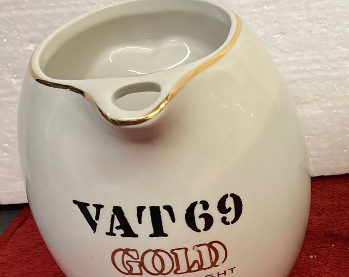 Vintage Vat 69 Golden Light Advertising Round Bar Pitcher With Handle