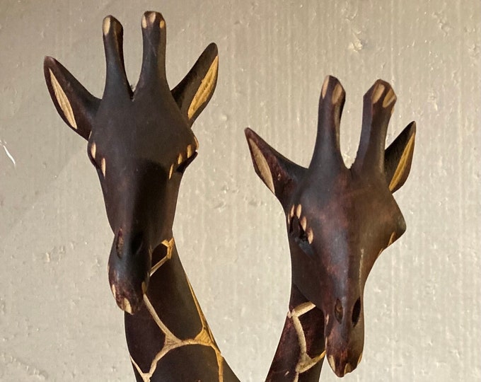 VINTAGE Pair of Courting Hand Carved Wooden Giraffes Sculpture