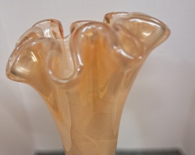 Murano Art Glass Gold Luster Handkerchief Stretch Vase,