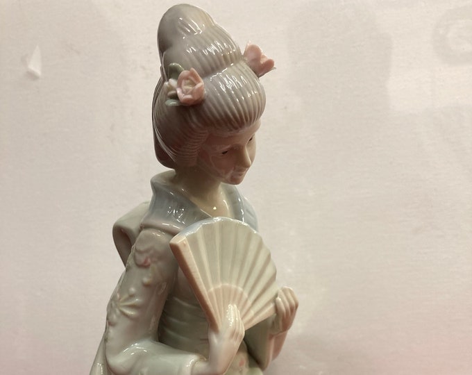 Royal Crown Geisha Porcelian Figurine