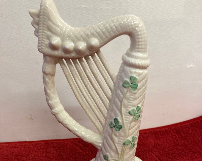 Harp Shamrock by BELLEEK POTTERY (IRELAND)