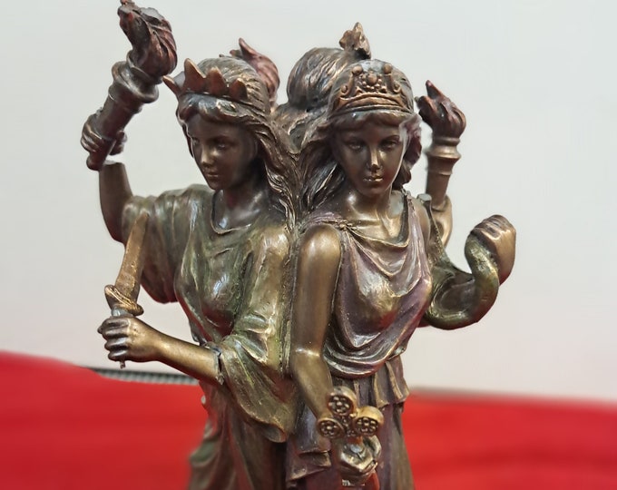 Apison Fantasy and  Sci-fi Statue