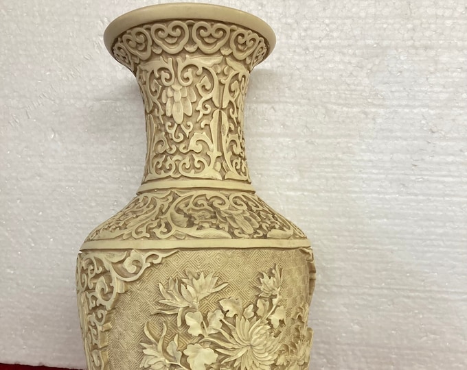 Vintage Chinese Resin Vase: Bird & Garden Ornament, 1970s