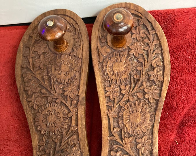 Hand Carved Wooden Khadau Sandals, Traditional Indian Paduka