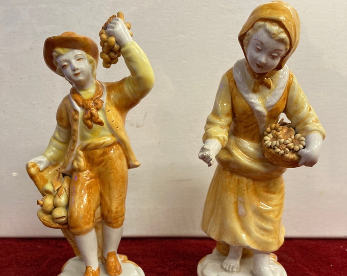 Vintage Young Couple  ,Italian Farmers Figurine Porcelain
