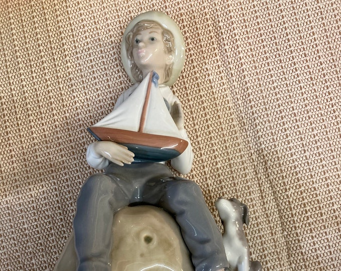 Lladro Sea Fever Boy Dog Porcelain Figurine New