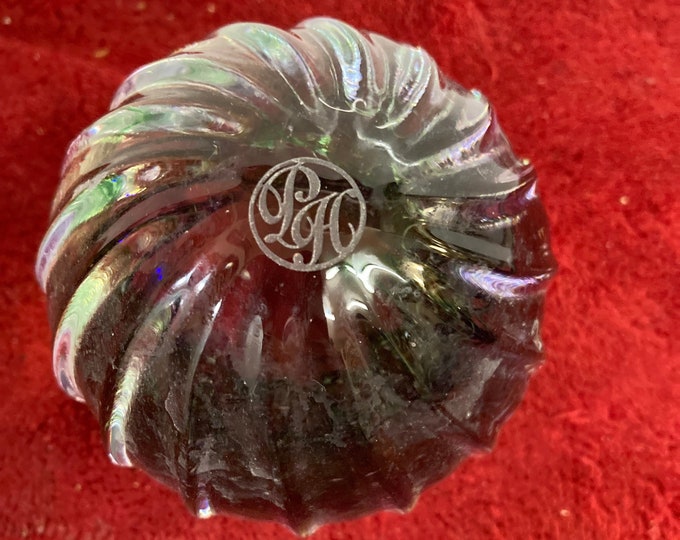 CAITHNESS Peter Holmes Art Glass Optix Paperweight Scothland .Numbered