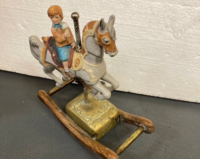 Vintage Willitts Melodies Rocking Ceramic Horse Music Box / Carousel Waltz