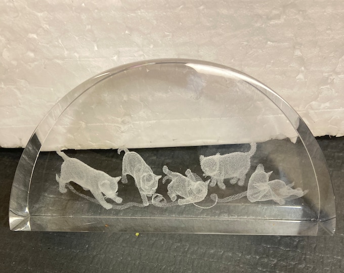 Crystal Impressions Paperweight ,Playful Cats