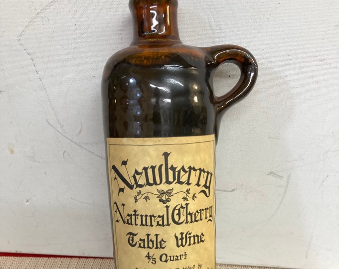 Vintage Newberry Natural CherryTable Wine  Decanter
