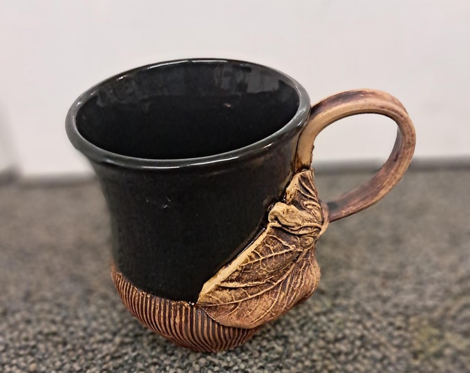 Handmade Cedramic Mug  by  Temptations USA ,1985