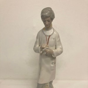 Casades Doctor  Figurine