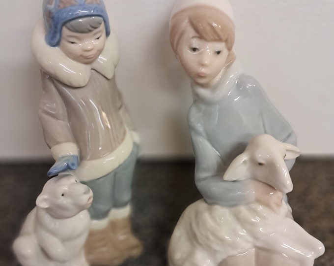Vintage  LLARDO Porcelain Figurines