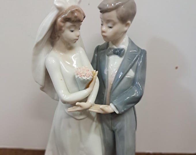 Llardo Wedding Figurine 5885
