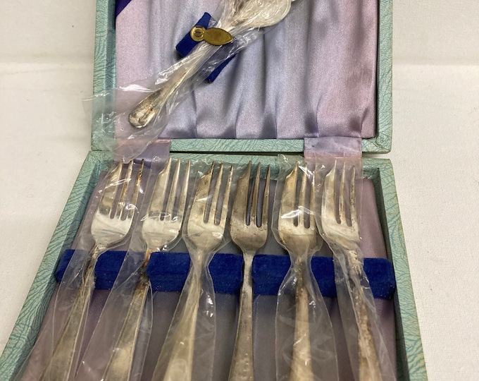 Sheffield England Silver Plated Set 6 Fish Forks & Server With Case