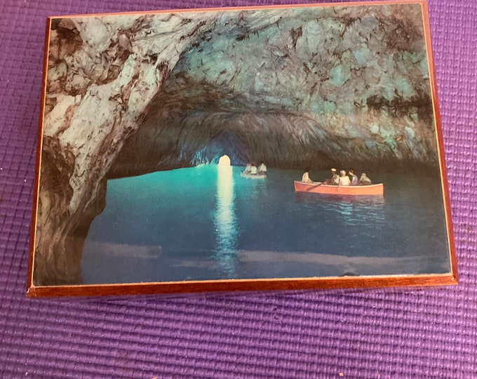 Isle  of  Capri Music  Box