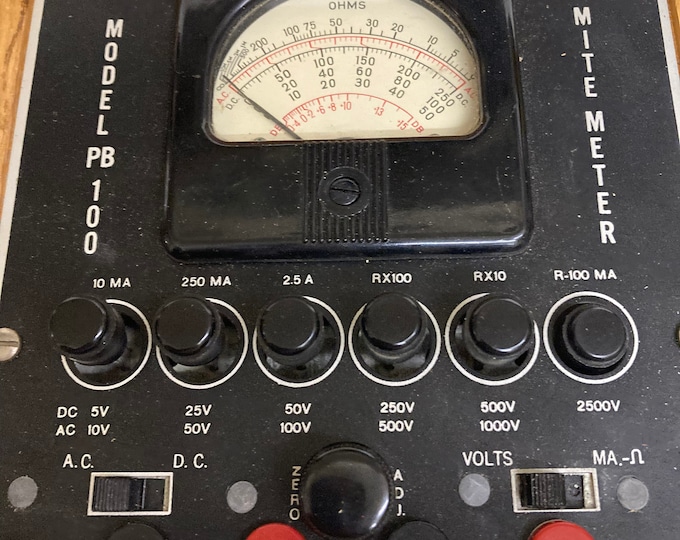 Vintage Superior Instrument Volt Meter Model PB100