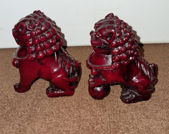 Vintage Red Resin Foo Dogs: Chinese Guardian Lions, Chinoiserie Sculpture