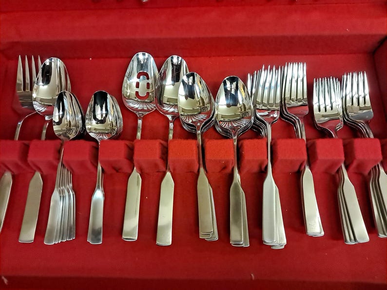 Oneida Paul Revere Flatware - Thumbnail 4