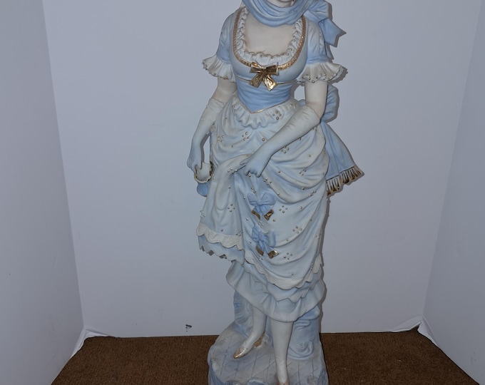Vintage Bisque Porcelain Colonial Lady Figurine