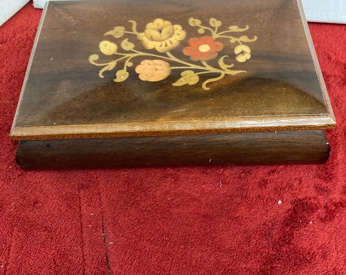 Swiss Movement Music Box, Made in Italy ,Torna A Surriento