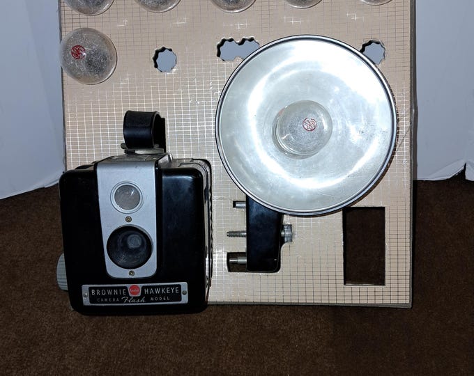 Vintage Kodak Brownie Hawkeye Flash Camera  1950-1961