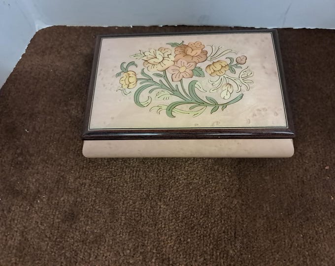 A. Gargiulo  Jannuzzi Inlaid Wood-Works Music  / Jewelry Box