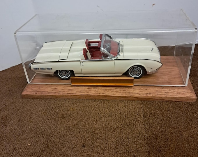 1962 Diecast  Model Of  Ford Thunderbird  Roadster 1:18 Scale