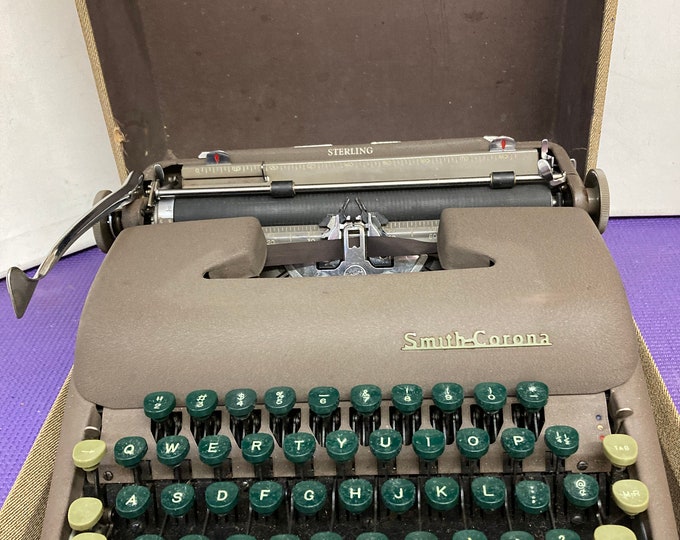 Vintage 1950s Smith-Corona Sterling Portable Typewriter with Original Case in Working Condition